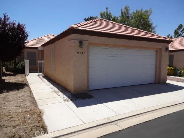 19043 Pamela, Apple Valley, CA 92308