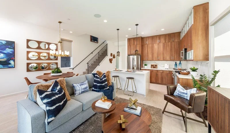 2699 Majestic Way, Palm Springs, CA 92262