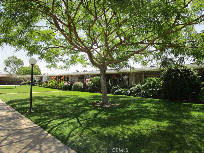 1180 Oakmont Rd., M4-#51J, Seal Beach, CA 90740