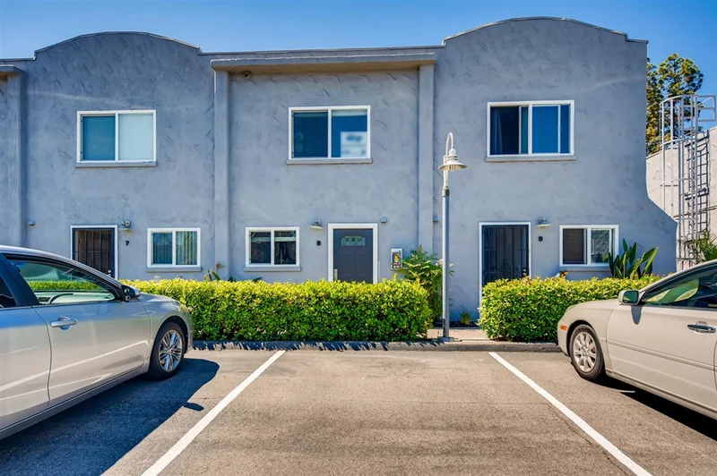 851 Mollison, El Cajon, CA 92020