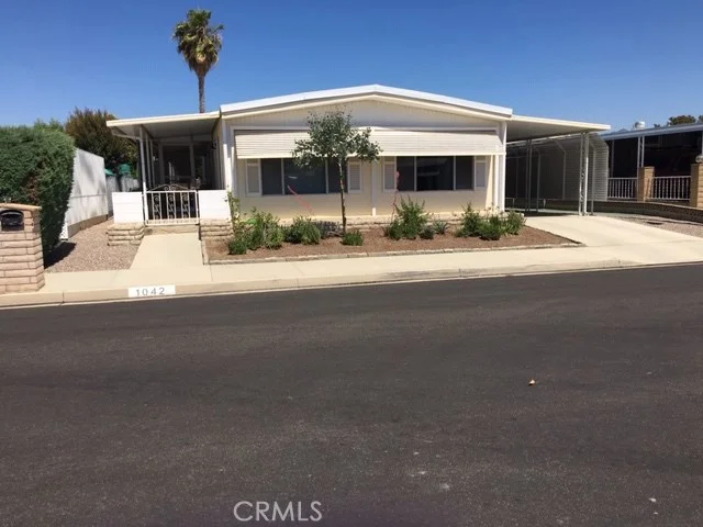 1042 Santa Elena, Hemet, CA 92545