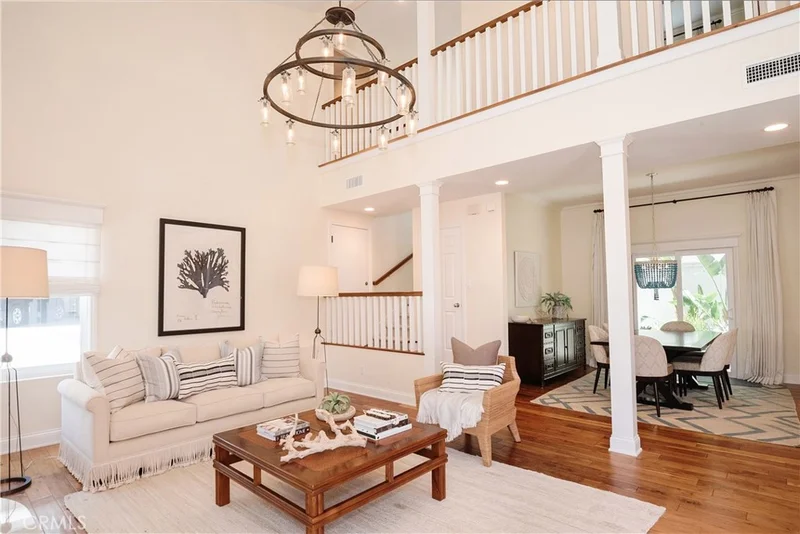 555 25th Street, Hermosa Beach, CA 90254