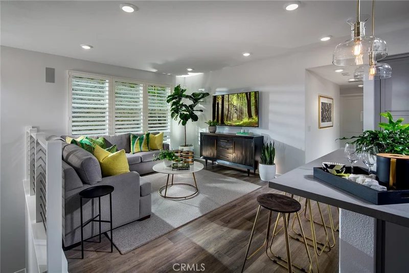2958 Via Alta #47, San Diego, CA 92108