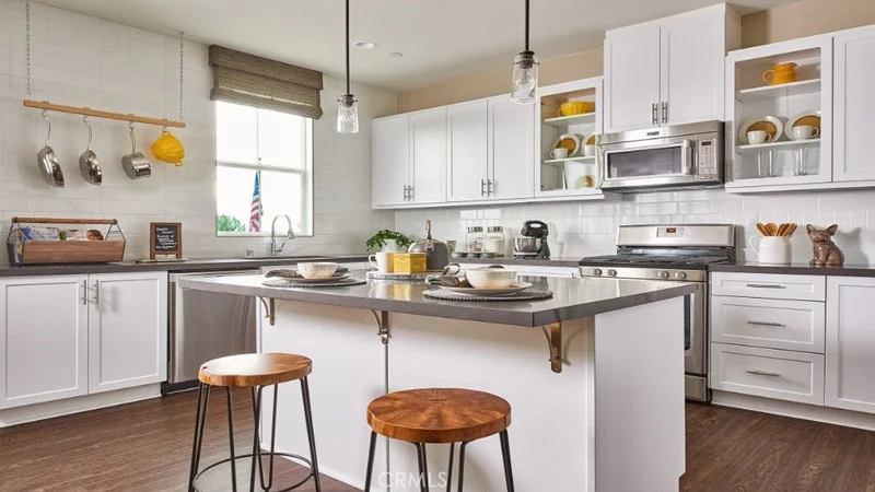 1004 Newberry, Claremont, CA 91711
