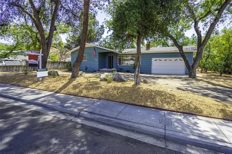 8756 Los Coches Rd, Lakeside, CA 92040