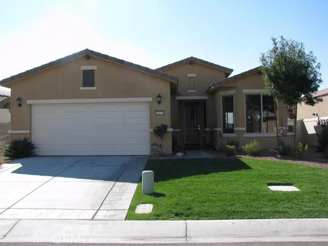 10194 Darby, Apple Valley, CA 92308