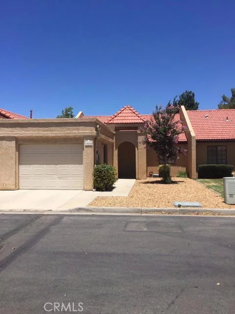 19038 Cedar, Apple Valley, CA 92308