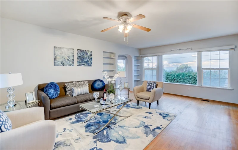 412 Los Alamos, San Diego, CA 92114