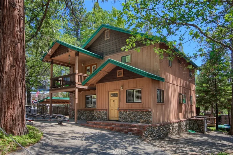 54648 Crane Valley Rd, Bass Lake, CA 93604