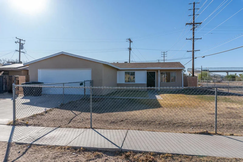 301 4th, Blythe, CA 92225