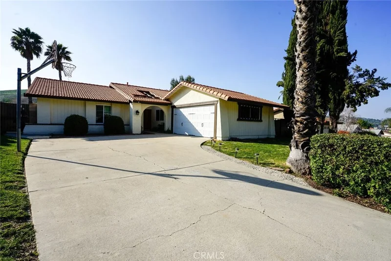 411 Deep Hill, Diamond Bar, CA 91765