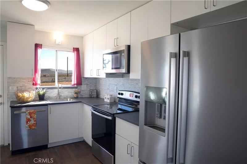 55925 Perris, Yucca Valley, CA 92284