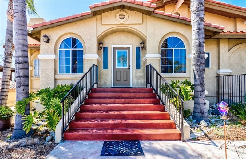 30099 White Wake, Canyon Lake, CA 92587