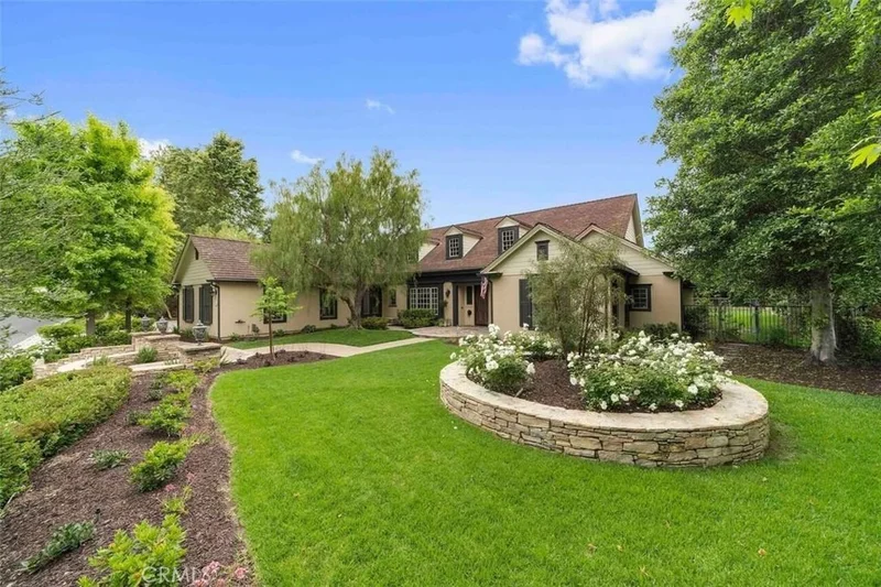 1 Falconridge, Coto De Caza, CA 92679