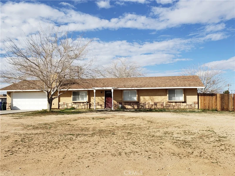 11650 Pagosi, Apple Valley, CA 92308