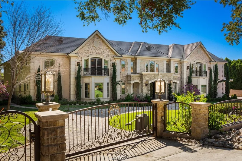894 Fallen Leaf, Arcadia, CA 91006