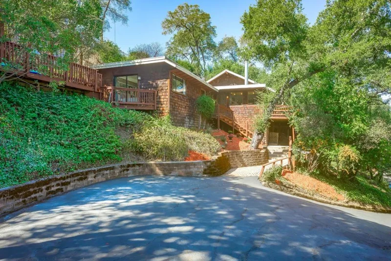 52 Jackson, Los Gatos, CA 95030