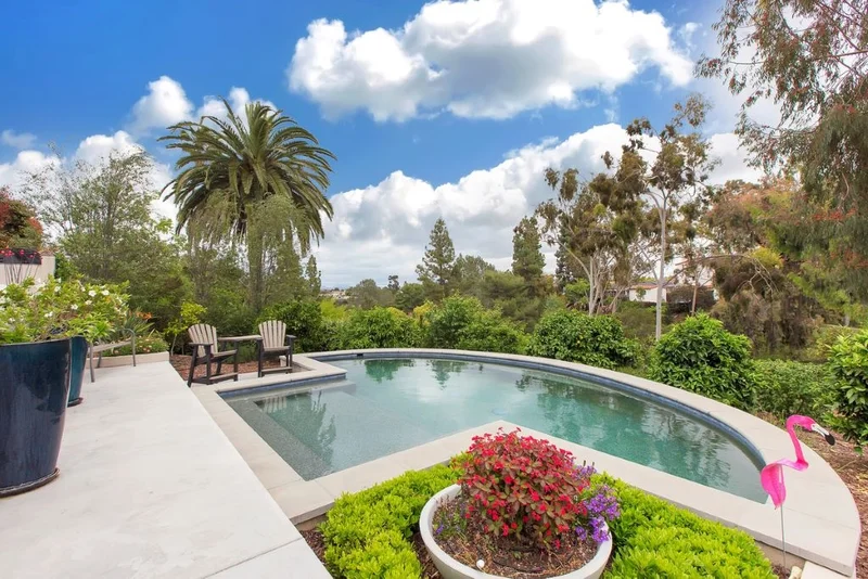 4205 Ridgeway Dr, San Diego, CA 92116