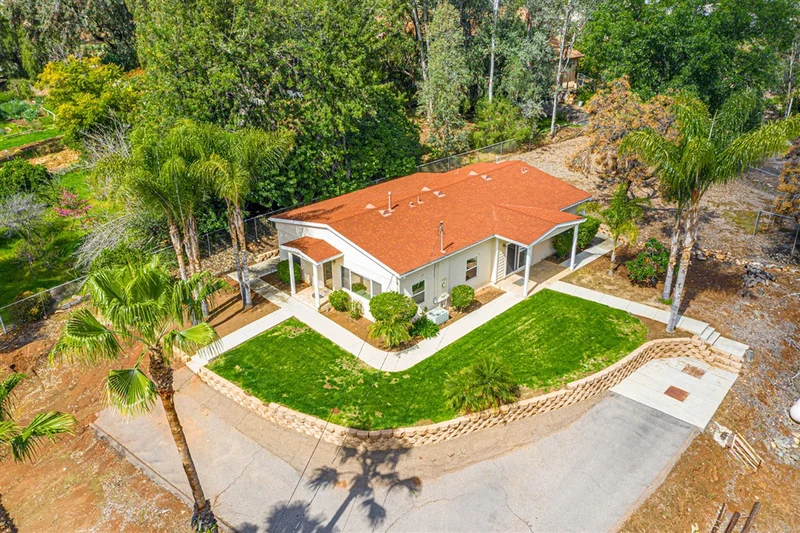 11440 Manzanita Road, Lakeside, CA 92040