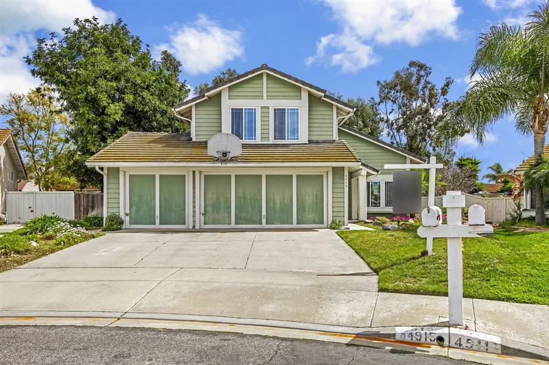 4515 Glenview Dr, Oceanside, CA 92057