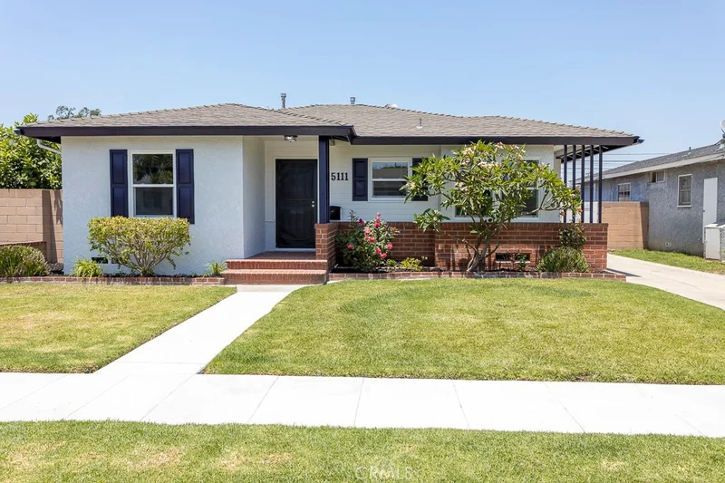 5111 27th, Long Beach, CA 90815