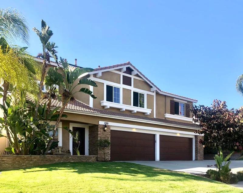 7838 Camino Cielo St, Highland, CA 92346