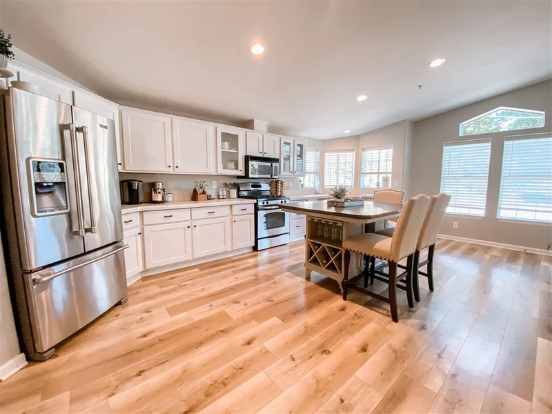 12255 Linroe Dr., Lakeside, CA 92040