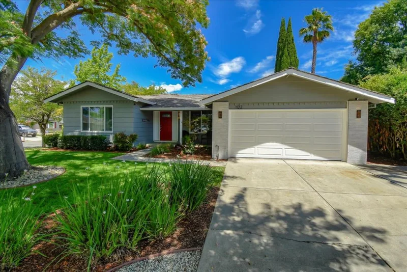 1122 Lynhurst, San Jose, CA 95118