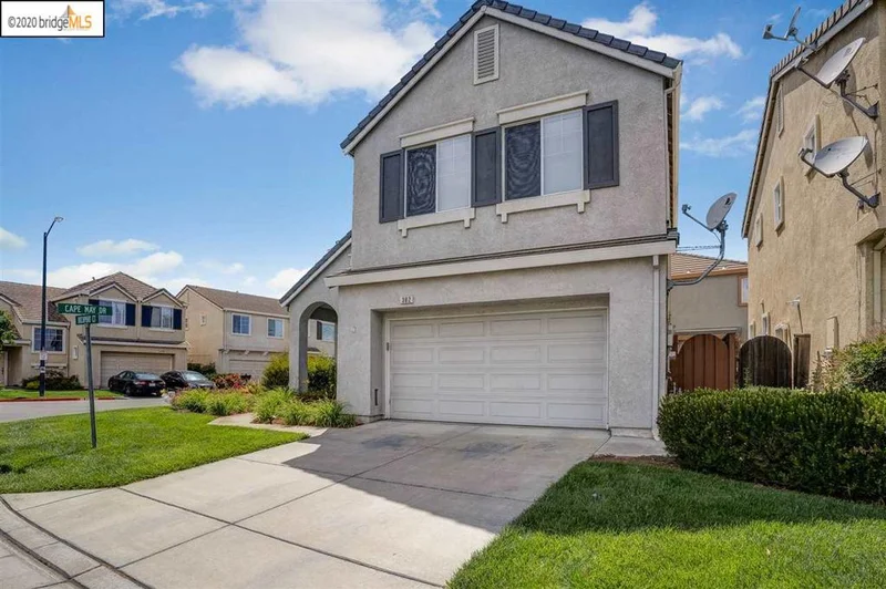 302 Rockport Ct, Pittsburg, CA 94565