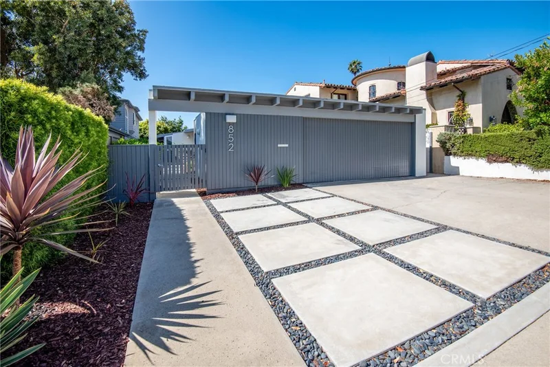 852 18th, Manhattan Beach, CA 90266
