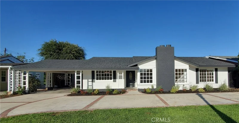 522 West, Anaheim, CA 92801