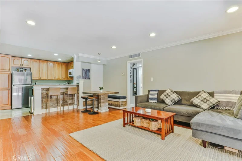 11750 W Sunset Boulevard 321, Los Angeles, CA 90049