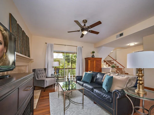 7767 Caminito Monarca #111, Carlsbad, CA 92009