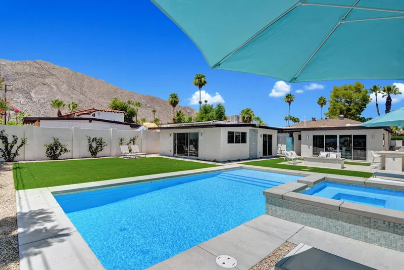 271 Mesquite, Palm Springs, CA 92264