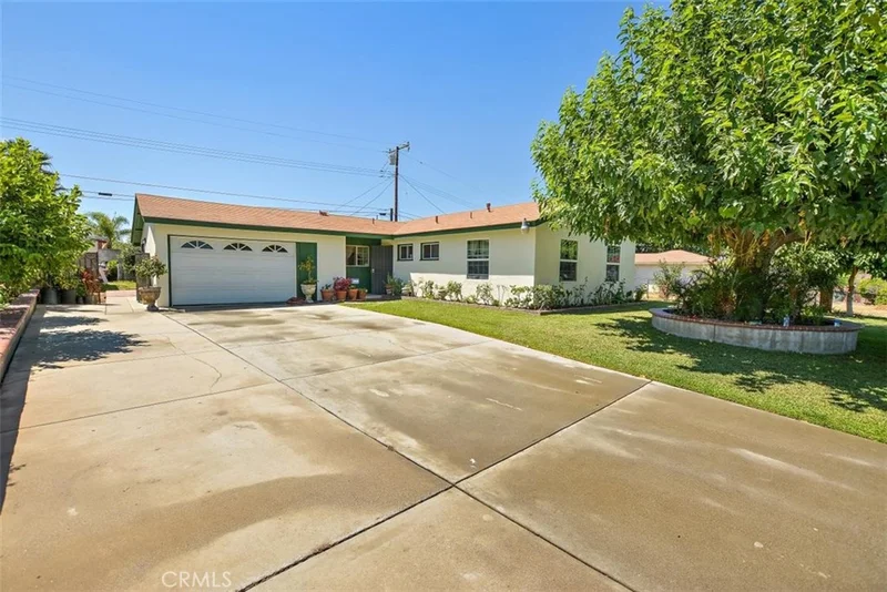 2270 Logan, Pomona, CA 91767