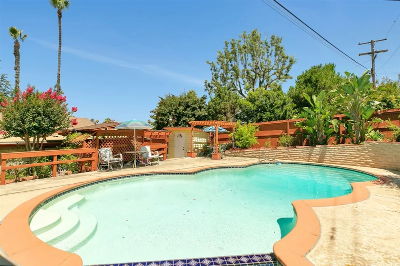 518 Orange Grove Ave., Vista, CA 92084