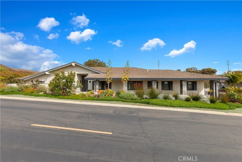 51 Mainsail, Corona Del Mar, CA 92625