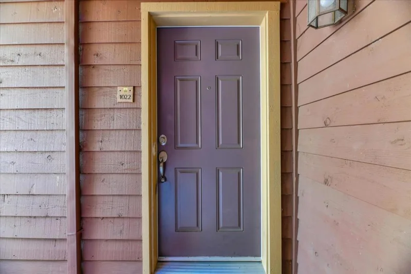1022 Yarwood, San Jose, CA 95128