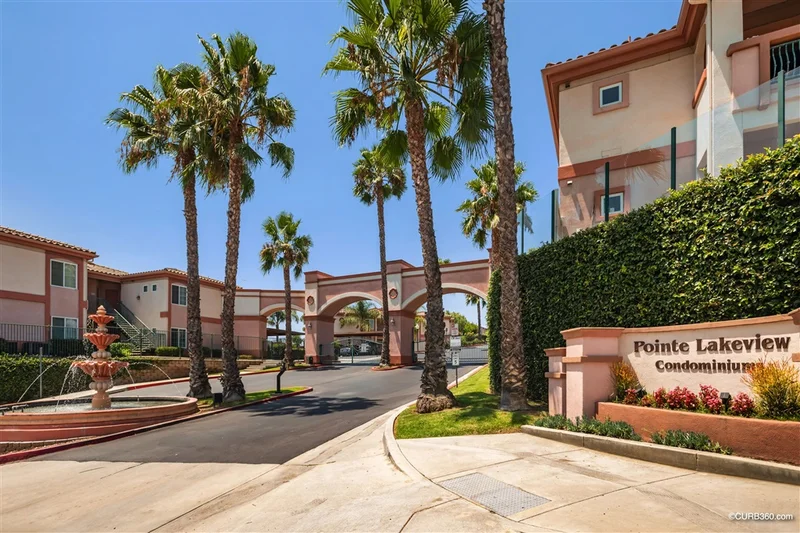 2723 Lake Pointe Dr Unit 233, Spring Valley, CA 91977