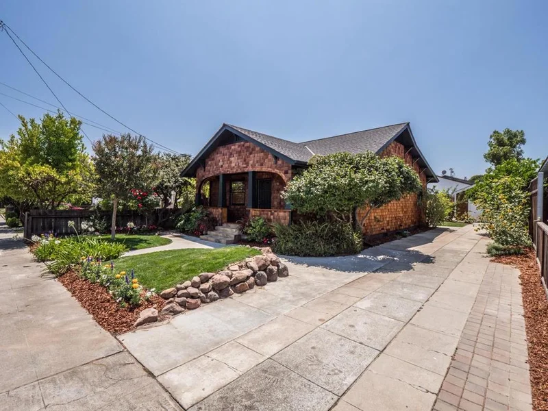 452 Lincoln, Sunnyvale, CA 94086