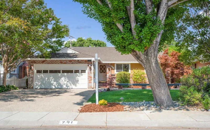 791 College, San Jose, CA 95128