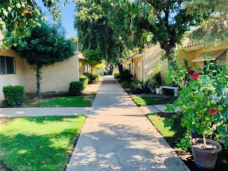 115 Granada #14, Madera, CA 93637