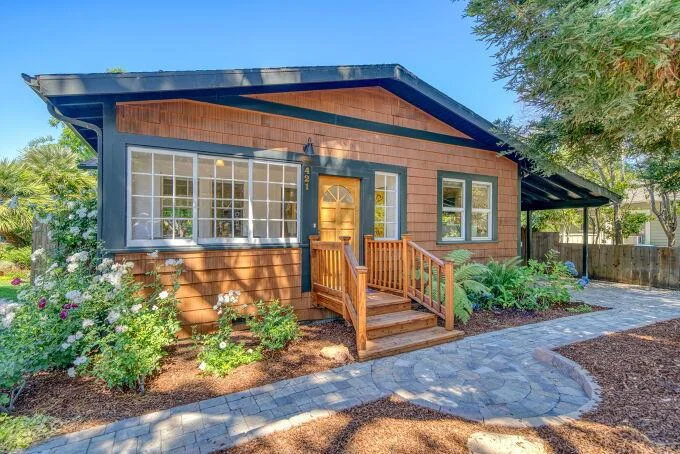 421 8th, Menlo Park, CA 94025
