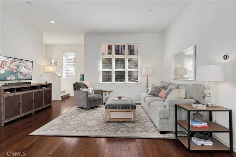 113 Strawberry, Irvine, CA 92620