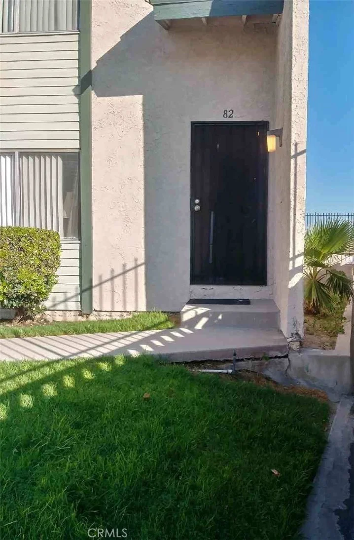 2255 Cahuilla #82, Colton, CA 92324
