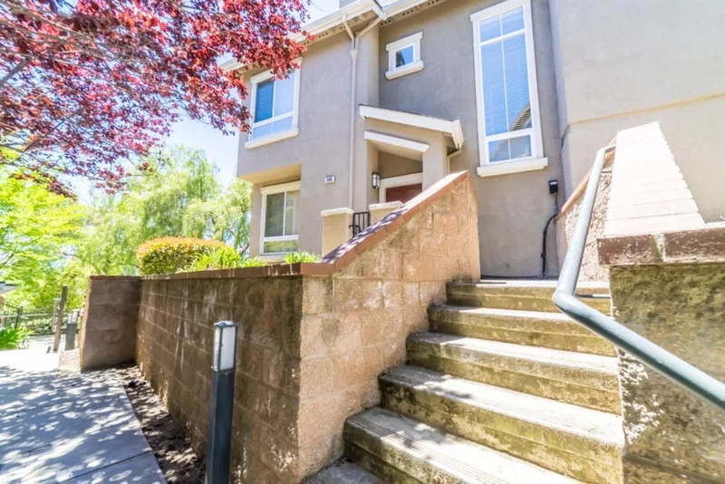 546 Marble Arch, San Jose, CA 95136