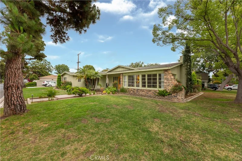 4604 Centralia, Long Beach, CA 90808