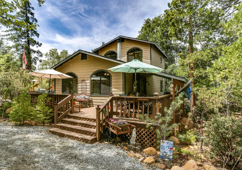 25451 Glen, Idyllwild, CA 92549