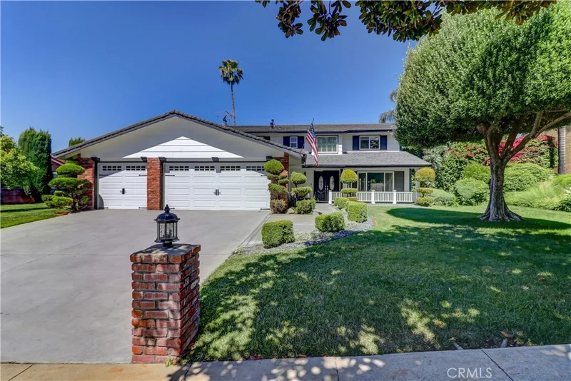 1879 Redding, Upland, CA 91784