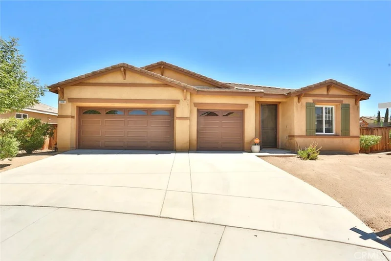 11830 Elliot, Victorville, CA 92392